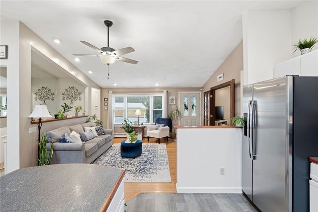 4 Melrose Drive, Coventry, RI 02816