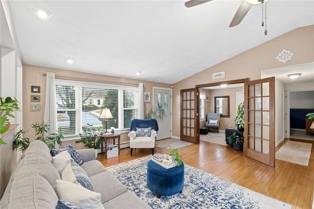 4 Melrose Drive, Coventry, RI 02816