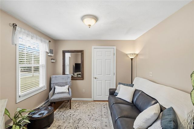 4 Melrose Drive, Coventry, RI 02816