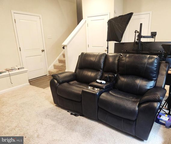 2065 HINSHAW DR, Odenton, MD 21113