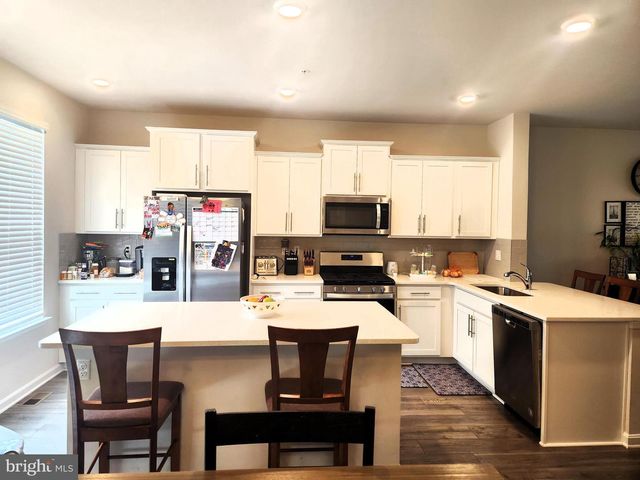 2065 HINSHAW DR, Odenton, MD 21113