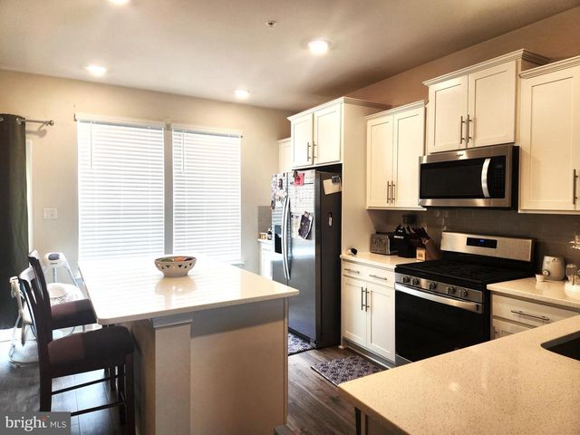 2065 HINSHAW DR, Odenton, MD 21113