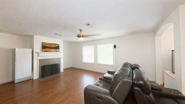 2142 Scenic Hollow Court, Katy, TX 77450