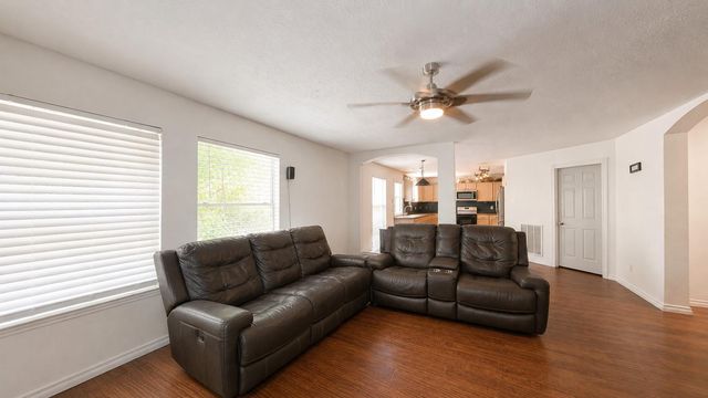 2142 Scenic Hollow Court, Katy, TX 77450