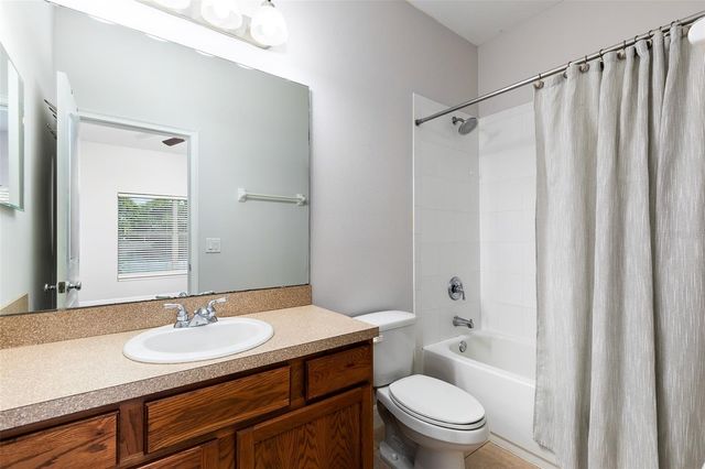 32 W ESTHER STREET B, Orlando, FL 32806