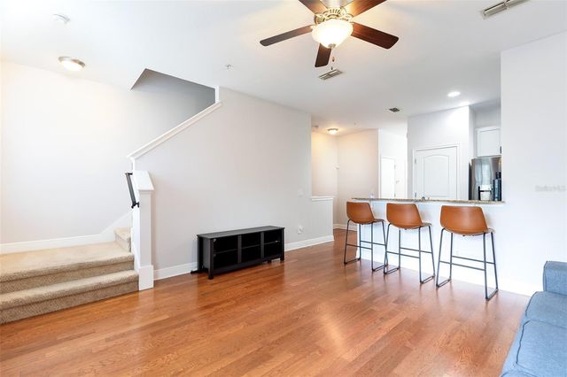 32 W ESTHER STREET B, Orlando, FL 32806