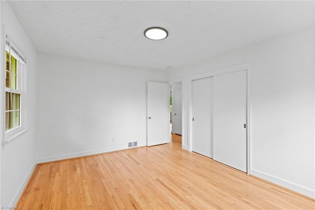 3915 Talcott Avenue, Winston-salem, NC 27106