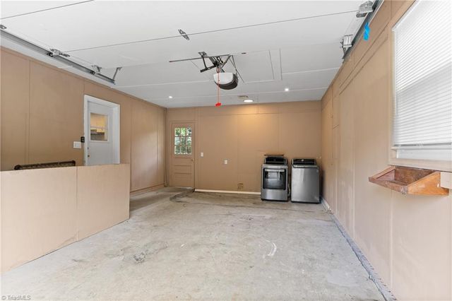 3915 Talcott Avenue, Winston-salem, NC 27106