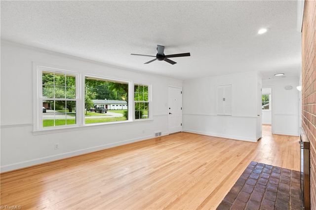3915 Talcott Avenue, Winston-salem, NC 27106