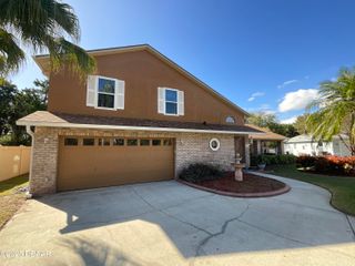 1066 Azalea Pointe Drive, Port Orange, FL 32129