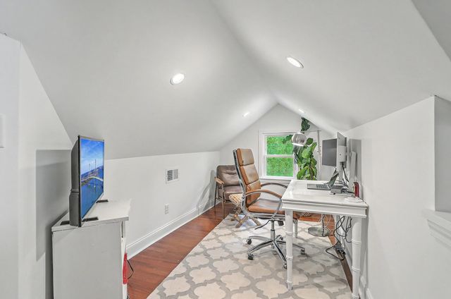94 Gordon Street, Charleston, SC 29403