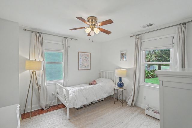 94 Gordon Street, Charleston, SC 29403