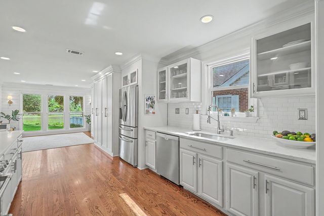 94 Gordon Street, Charleston, SC 29403