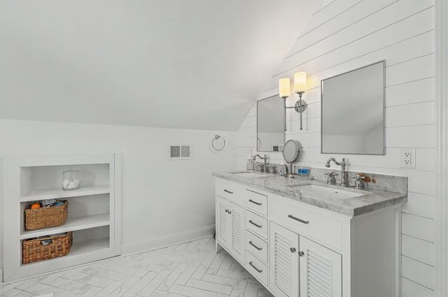 94 Gordon Street, Charleston, SC 29403