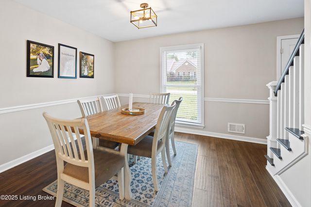 5107 Glen Cove Rd, La Grange, KY 40031