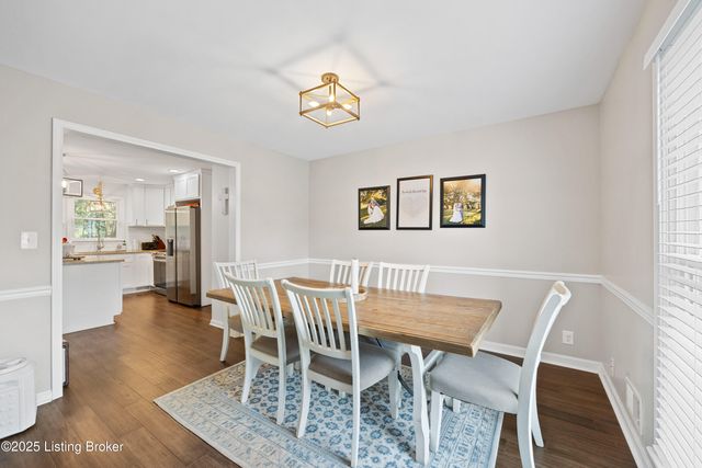 5107 Glen Cove Rd, La Grange, KY 40031