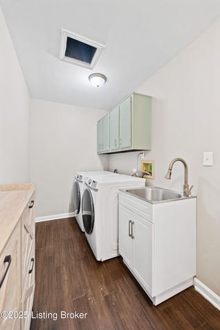 5107 Glen Cove Rd, La Grange, KY 40031