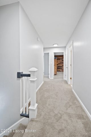 5107 Glen Cove Rd, La Grange, KY 40031