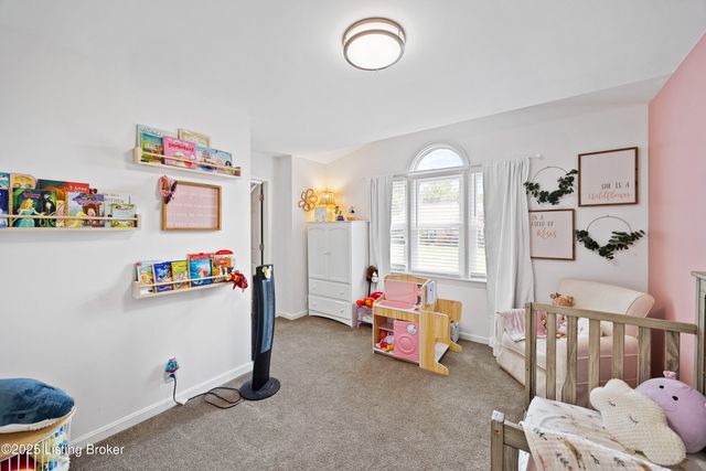 5107 Glen Cove Rd, La Grange, KY 40031