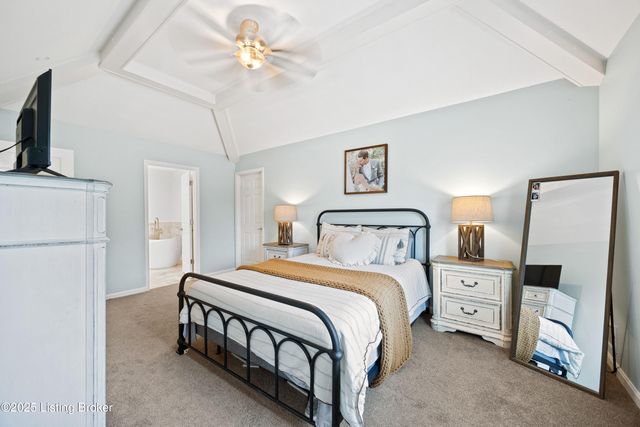 5107 Glen Cove Rd, La Grange, KY 40031