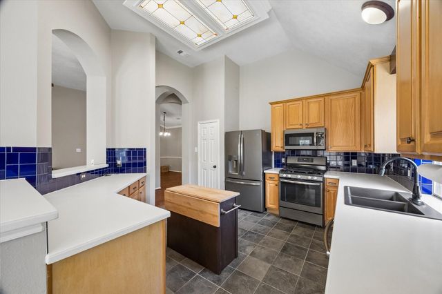 3211 Ivory Pointe Drive, League City, TX 77573