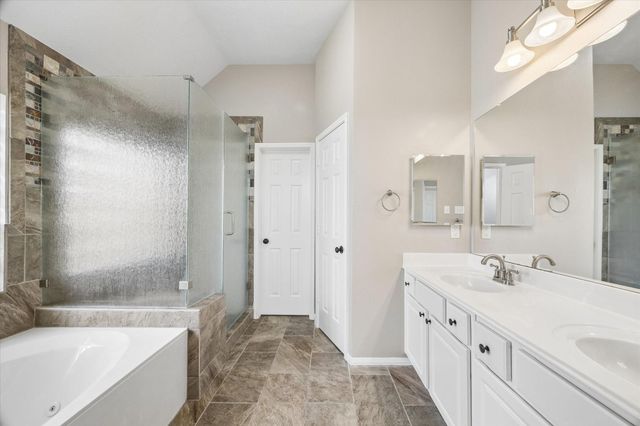 3211 Ivory Pointe Drive, League City, TX 77573