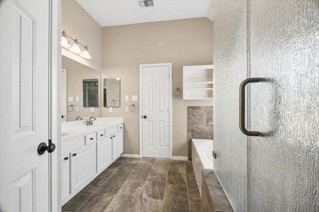 3211 Ivory Pointe Drive, League City, TX 77573