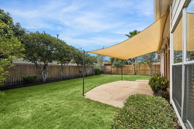 3211 Ivory Pointe Drive, League City, TX 77573