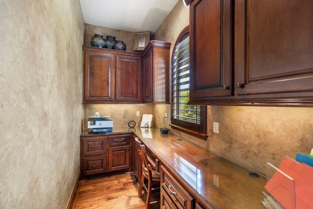 38 Post Shadow Estate Drive, Spring, TX 77389