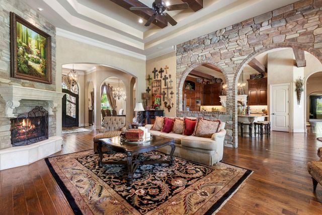 38 Post Shadow Estate Drive, Spring, TX 77389