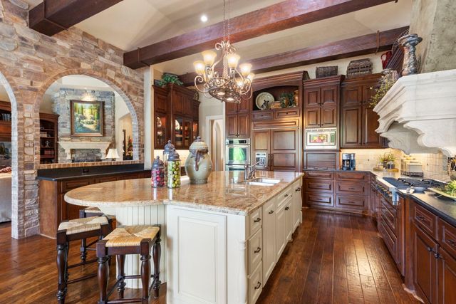 38 Post Shadow Estate Drive, Spring, TX 77389