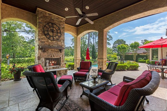 38 Post Shadow Estate Drive, Spring, TX 77389