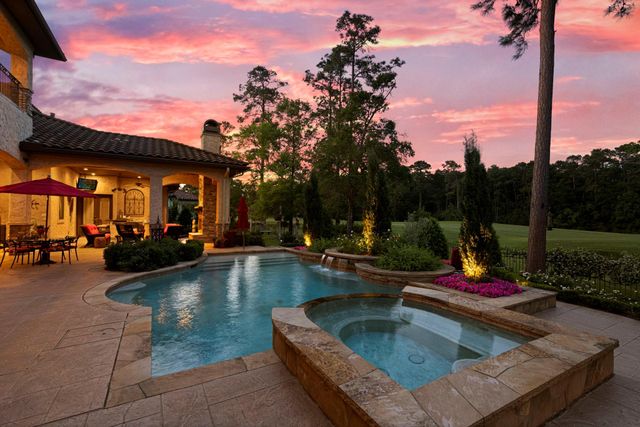 38 Post Shadow Estate Drive, Spring, TX 77389