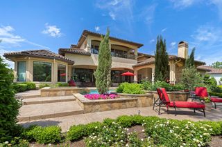 38 Post Shadow Estate Drive, Spring, TX 77389