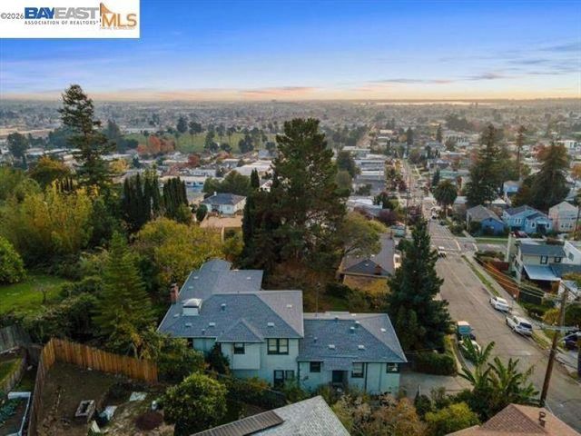 6338 Buena Ventura Ave, Oakland, CA 94605