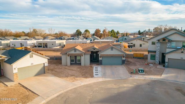 356 PLATEAU Drive, Socorro, TX 79927