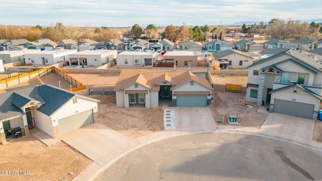 356 PLATEAU Drive, Socorro, TX 79927