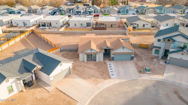 356 PLATEAU Drive, Socorro, TX 79927