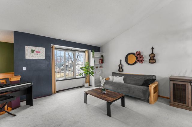 10924 Fox Hollow Lane N, Champlin, MN 55316