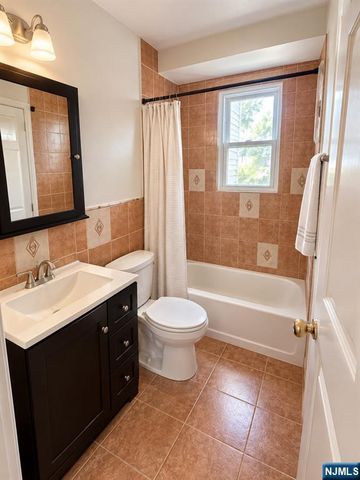 78 Midland Avenue, Fair Lawn, NJ 07410