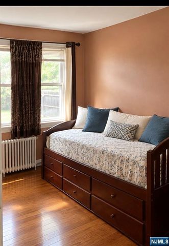 78 Midland Avenue, Fair Lawn, NJ 07410