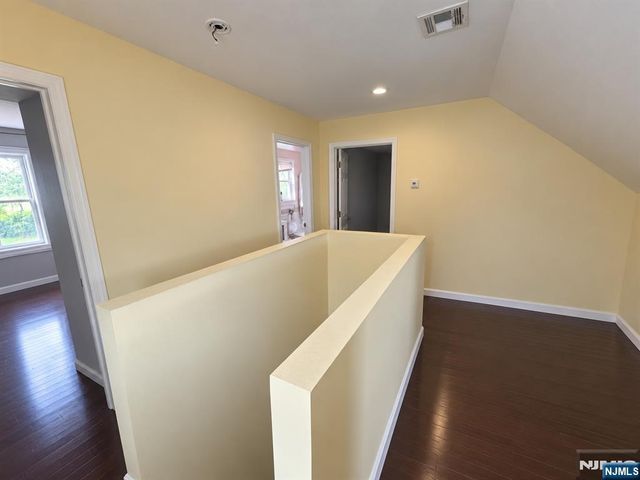 78 Midland Avenue, Fair Lawn, NJ 07410
