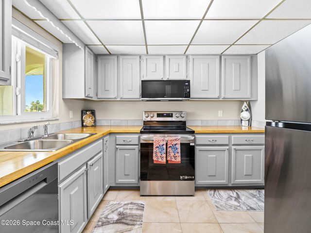 201 Saint Lucie Lane 606, Cocoa Beach, FL 32931
