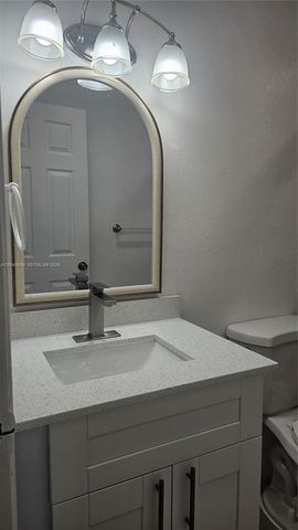 5625 W 20th Ave 208, Hialeah, FL 33012