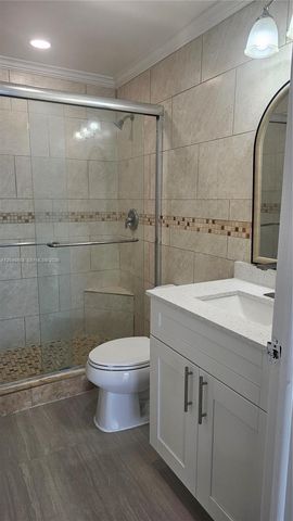 5625 W 20th Ave 208, Hialeah, FL 33012