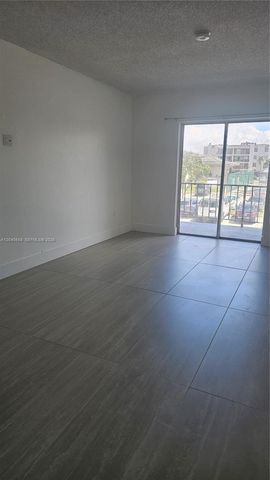 5625 W 20th Ave 208, Hialeah, FL 33012