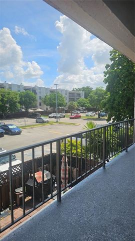 5625 W 20th Ave 208, Hialeah, FL 33012