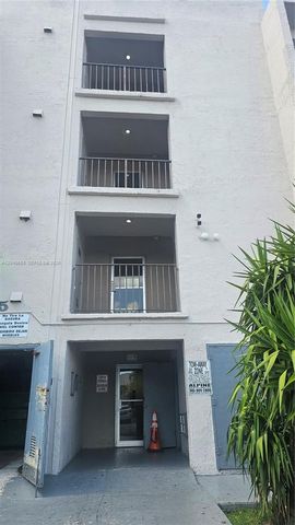 5625 W 20th Ave 208, Hialeah, FL 33012