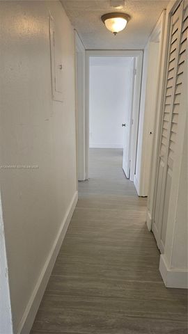 5625 W 20th Ave 208, Hialeah, FL 33012
