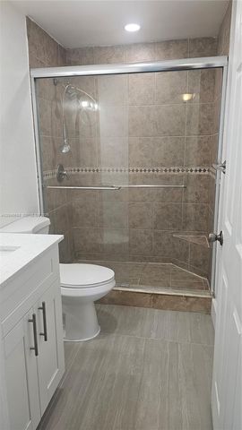 5625 W 20th Ave 208, Hialeah, FL 33012